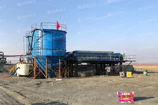 200平方的壓濾機有嗎？污泥脫水機多少錢一臺？